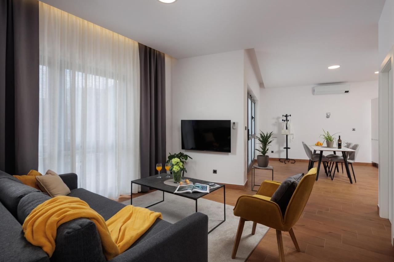 Terra 5 Deluxe Apartment On The Ground Floor With Private Parking Rijeka Eksteriør bilde